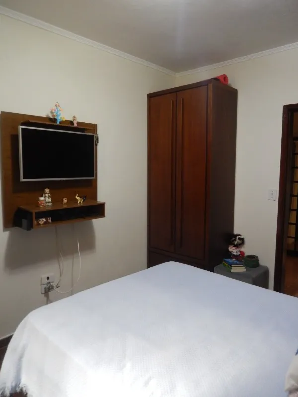 Imagem Magnífica Casa à Venda na Vila Linda, Santo André-SP: 3 Quartos, 1 Suíte, 3 Banheiros, 4 Vagas, 140m² de Área