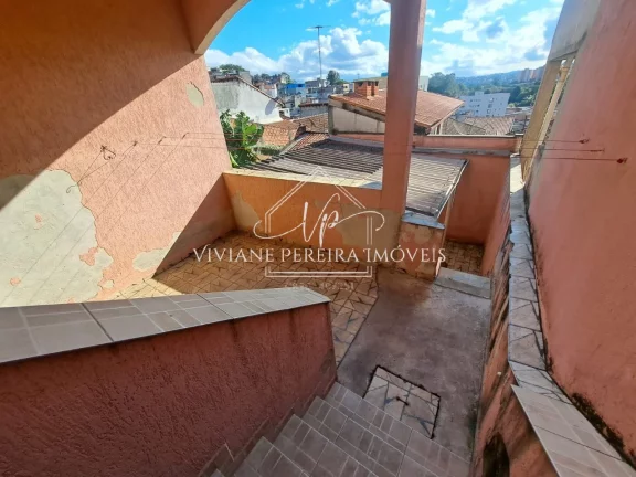Imagem Casa para venda ou locação em Osasco-SP, bairro Veloso: 3 quartos, 2 suítes, 4 banheiros, 2 vagas, 235m². Confira!