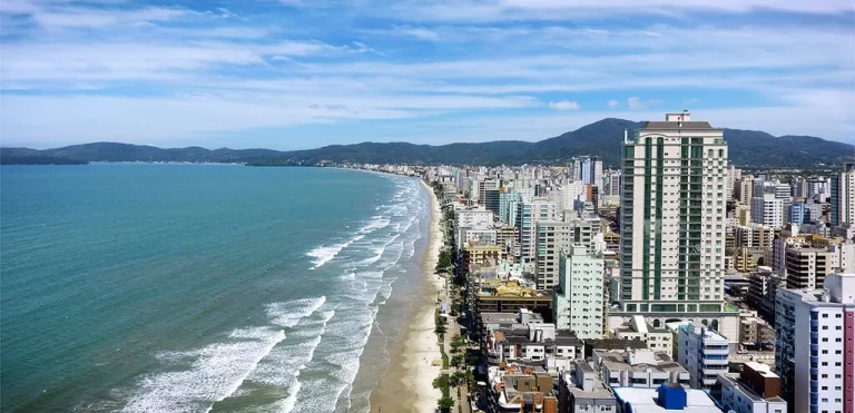 Imagem COBERTURA RESIDENCIAL em Itapema - SC, Meia Praia