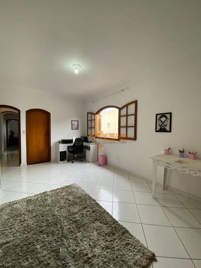 Imagem Sobrado com 3 dormitórios à venda, 257 m² por R$ 745.000,00 - Jardim Brasil - Guarulhos/SP