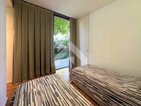 Imagem Casa de Condomínio em Vila de São Fernando - Cotia