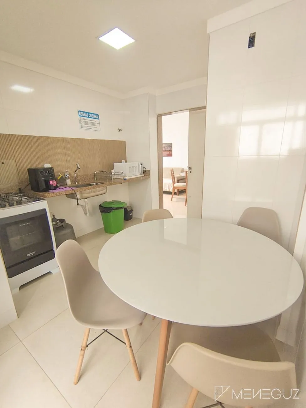 Imagem Apartamento 2 quartos a venda de frente total para o mar na Praia do Morro em OPORTUNIDADE!!