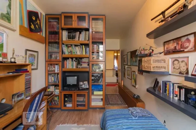 Imagem Vende-se lindo e espaçoso sobrado no Planalto Paulista para uso comercial ou residencial!!