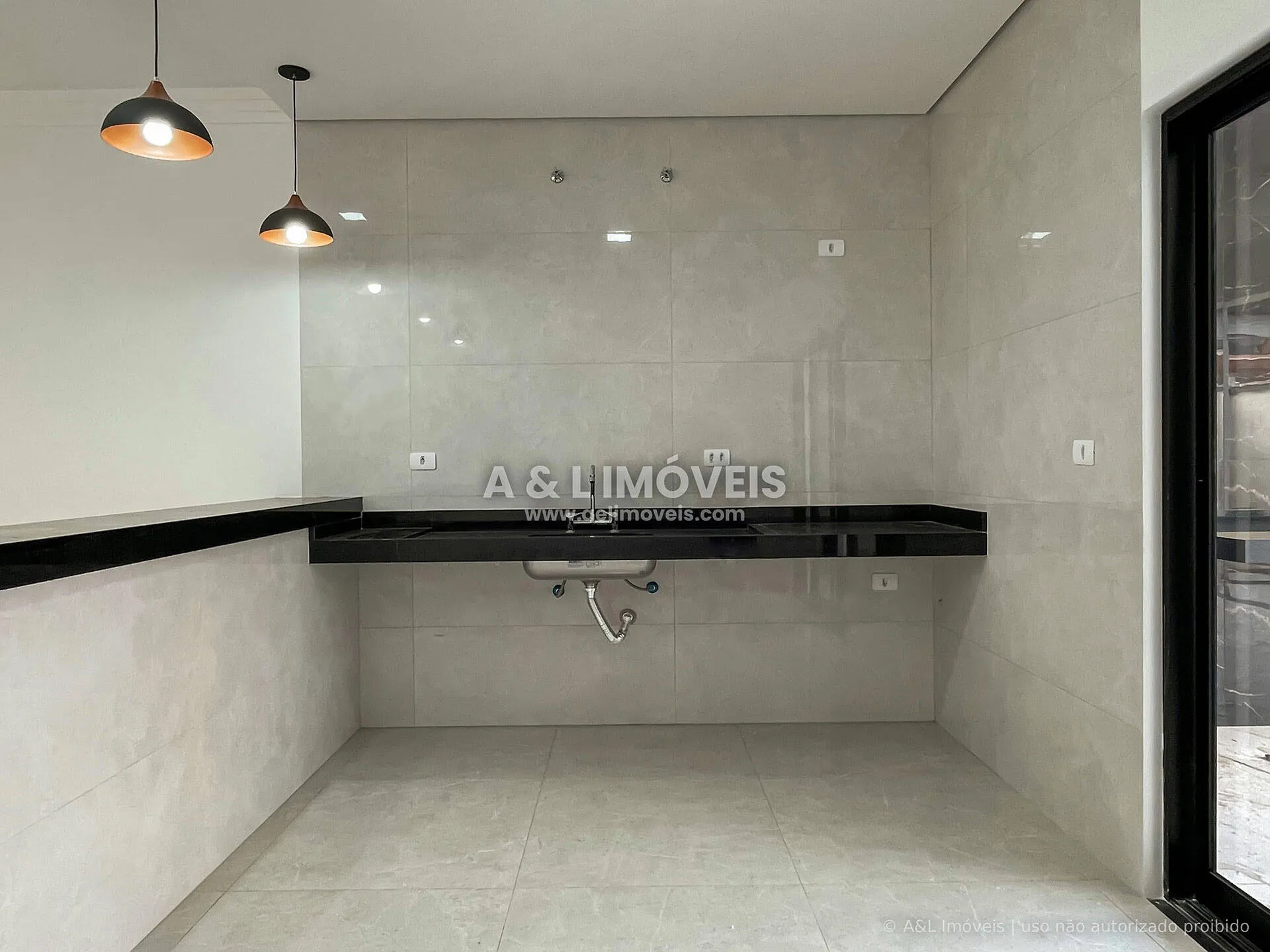Imagem Casa térrea no Parque São Cristóvão com piscina e 2 suítes