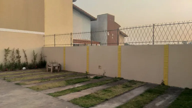 Imagem Casa de Condomínio com 2 Quartos à Venda, 65 m² em Vila Lavínia - Mogi das Cruzes