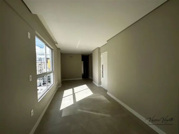 Imagem Apartamento 2 dormitórios para Venda em Balneário Camboriú / SC no bairro Centro