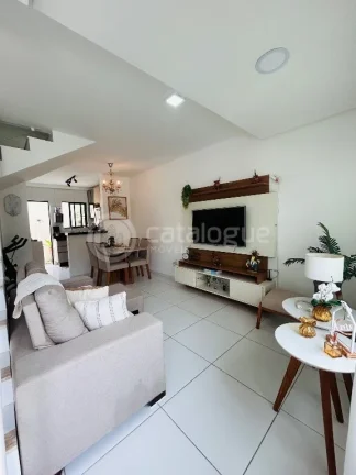 Imagem Casa Duplex à Venda - Condomínio Residencial Flórida Parque - Oportunidade 285 mil