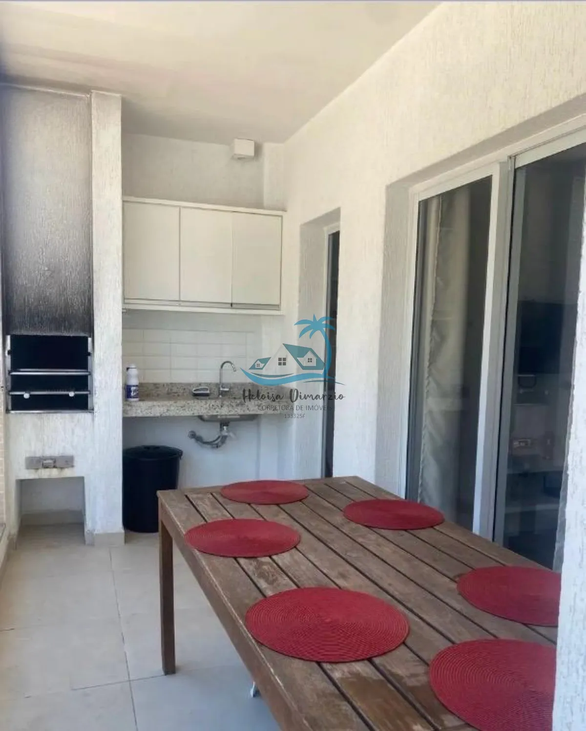 Imagem Apartamento mobiliado a venda na Praia Grande em Ubatuba.