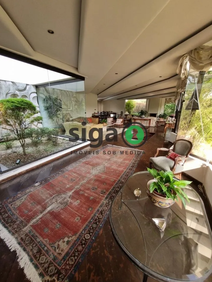 Imagem Casa a venda no Jardim Leonor com 5 quartos