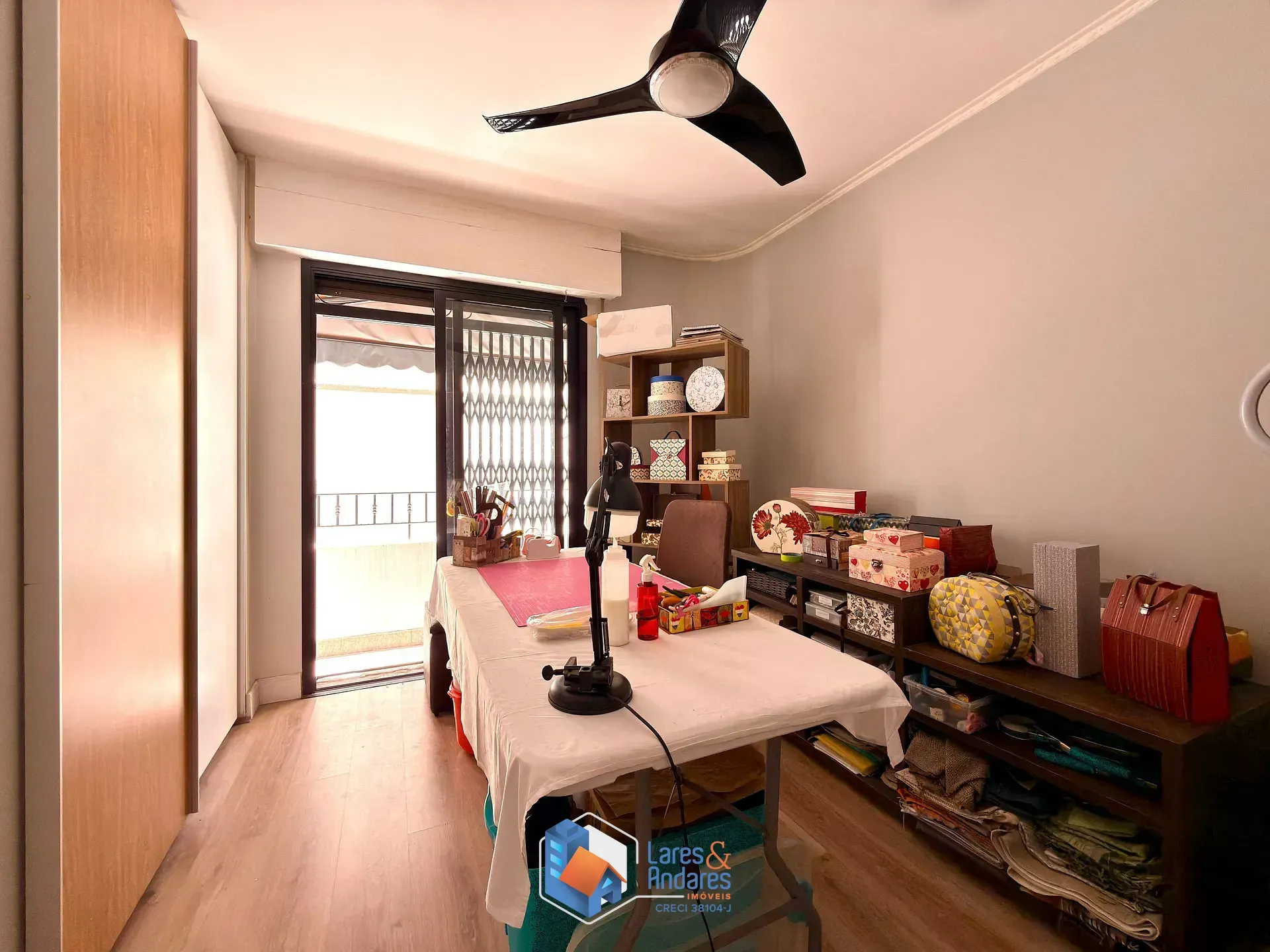 Imagem APARTAMENTO À VENDA COM 200 M², 3 DORMS (1 SUÍTE), MÓVEIS PLANEJADOS, VARANDA INTEGRADA, ÁREA DE LAZER E 2 VGS - SANTANA - SP.