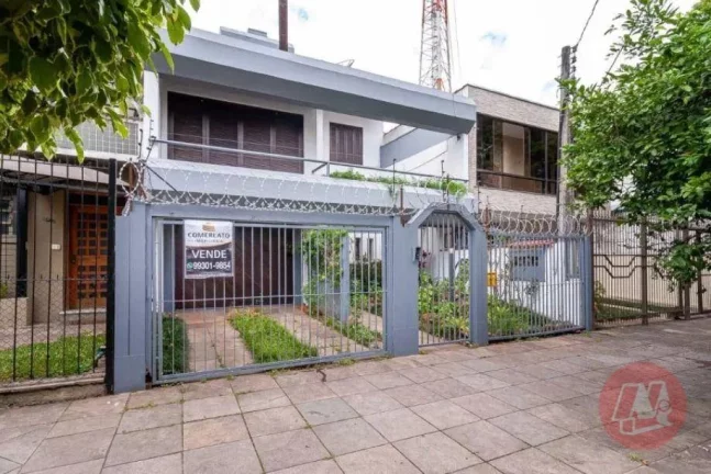 Foto do imóvel Casa à venda, 253 m² por R$ 1.600.000,00 - Rio Branco - Porto Alegre/RS