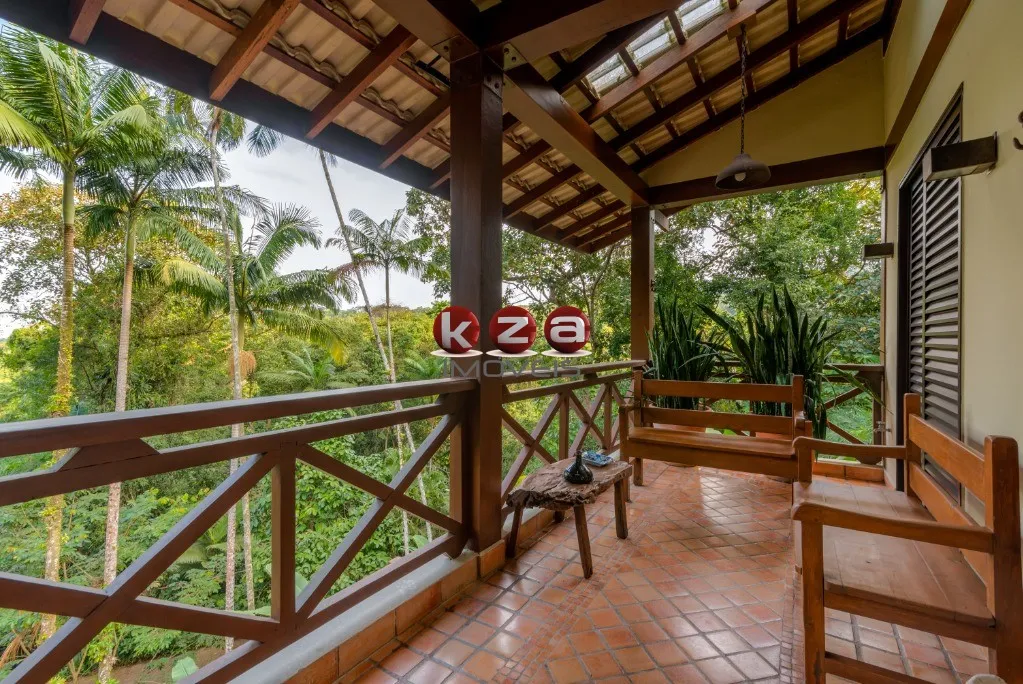 Imagem Casa de Luxo em Condomínio à Venda em Iporanga - Guarujá-SP: 7 Quartos, 7 Suítes, 3 Salas, 8 Banheiros, 4 Vagas, 338m².