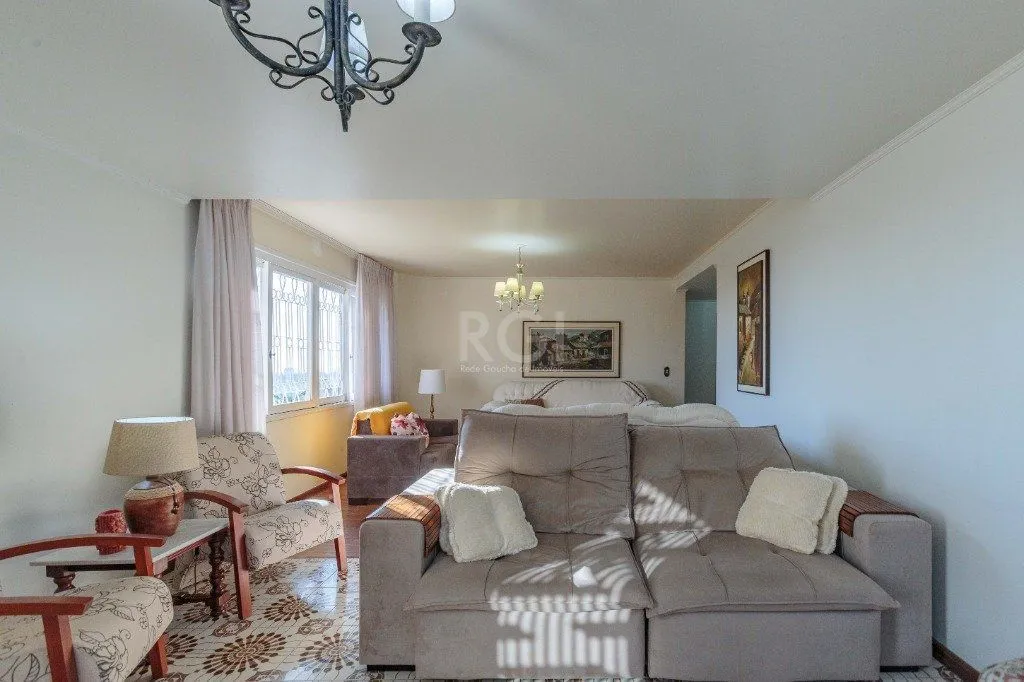 Imagem Casa a venda com 400m², bairro, Teresópolis