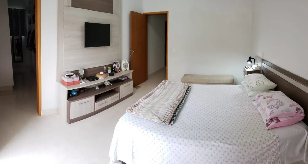 Imagem Casa à venda 3 Quartos, 3 Suites, 4 Vagas, 700M², Socorro, Pindamonhangaba - SP | COLONIAL VILLAGE