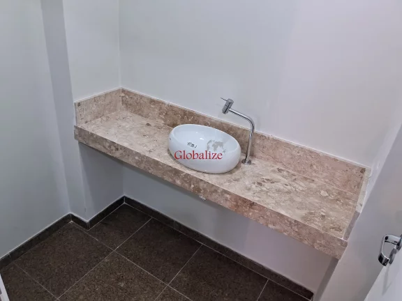Imagem Casa Sobreposta Alta em Santos no Embaré com piscina, 3 dormitórios, dependência de empregada, uma suíte a venda por R$ 2.000.000,00