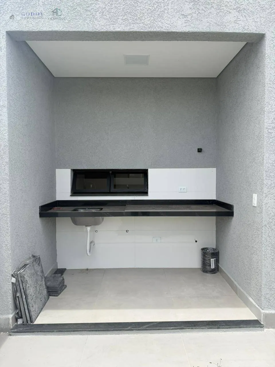 Imagem Elegância e Praticidade em um Só Lugar - Confira Este Sobrado