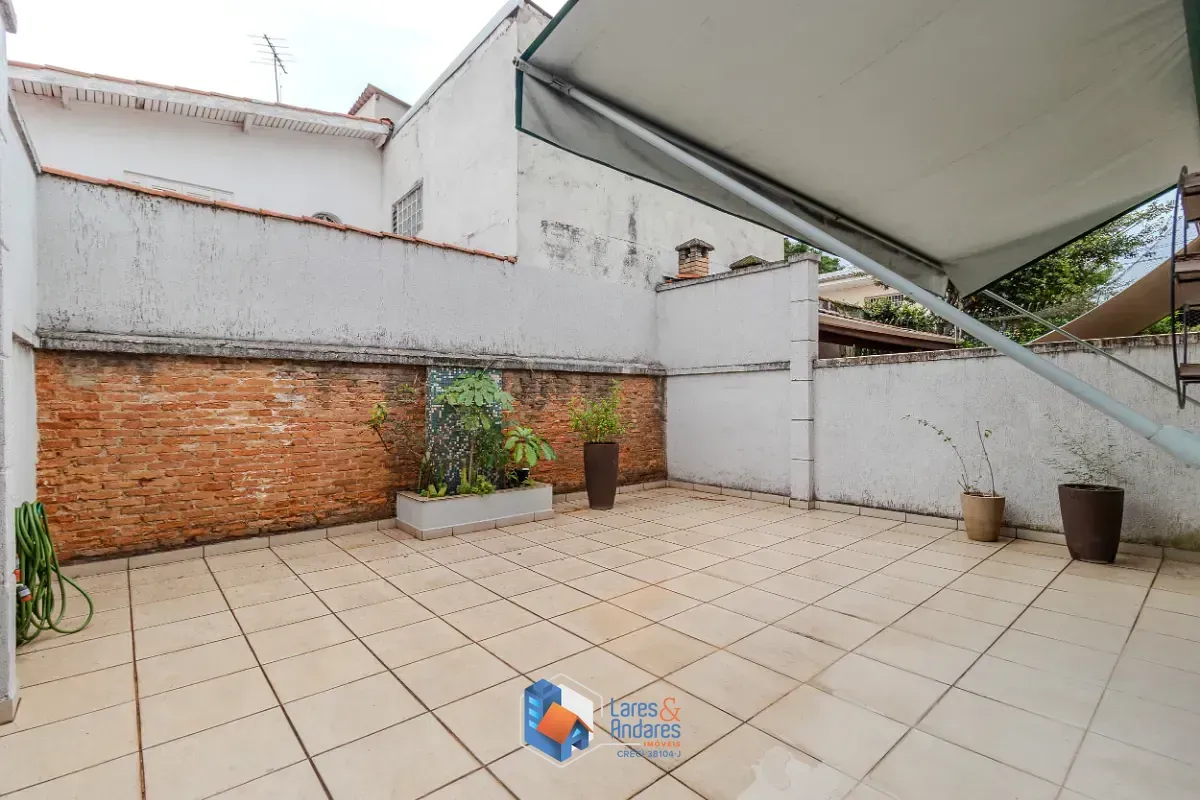 Imagem Sobrado para venda em Campo Belo com 3 quartos, sendo 1 suíte, 150m²