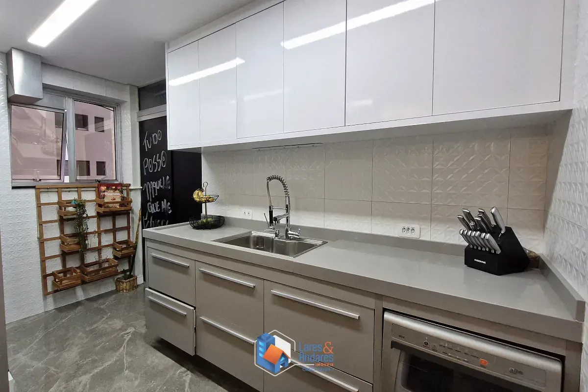 Imagem Triplex para venda em Santana com 2 quartos, sendo 2 suítes, 112m²