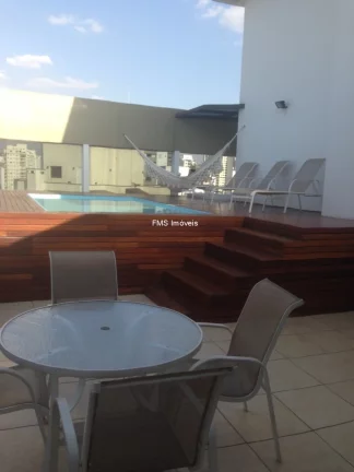 Imagem Luxuoso apartamento de 5 quartos com 5 suítes no Campo Belo, São Paulo-SP: 3 salas, 5 banheiros, 4 vagas e 447m² de área.