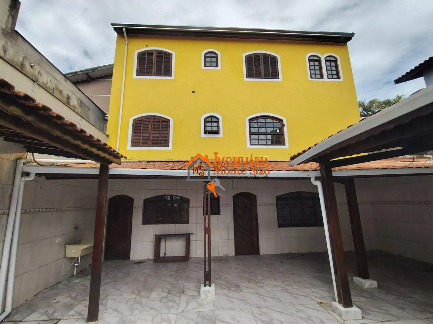 Imagem Sobrado com 3 dormitórios à venda, 200 m² por R$ 900.000,00 - Jardim Santa Clara - Guarulhos/SP