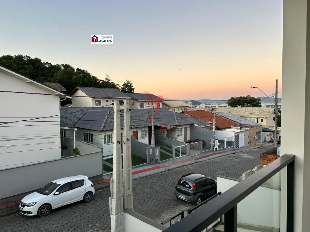Imagem Lindos sobrados a venda com 3 dormitórios sendo 1suíte com sacada, em Palhoça SC