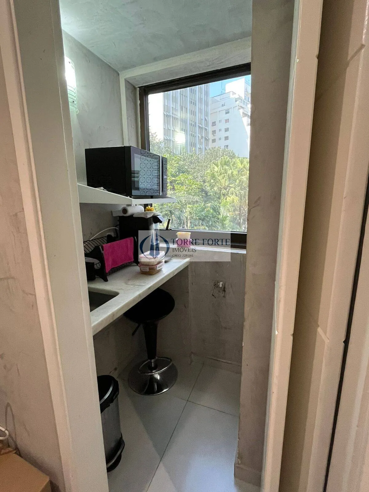 Imagem Conjunto comercial com 102 m² no Jardim Paulista, ótima localização