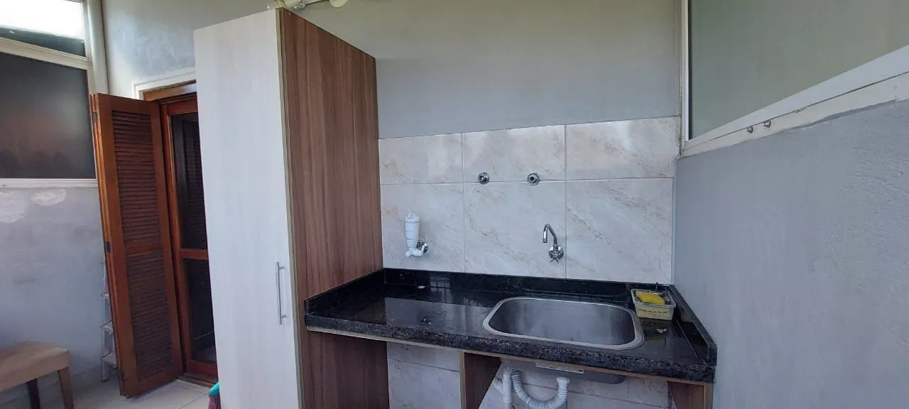 Imagem Boletto Imóveis vende casa em Canoas , 2 dormitórios, 1 banheiro, 1 lavabo, garagem para 2 carros, com móveis fixos em MDF, em fino acabamento.