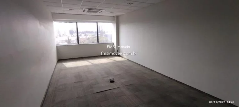 Imagem Conjunto Comercial de Alto Padrão com 641,50 m², 4 Banheiros e 18 Vagas de Garagem no Tamboré, Barueri-SP!