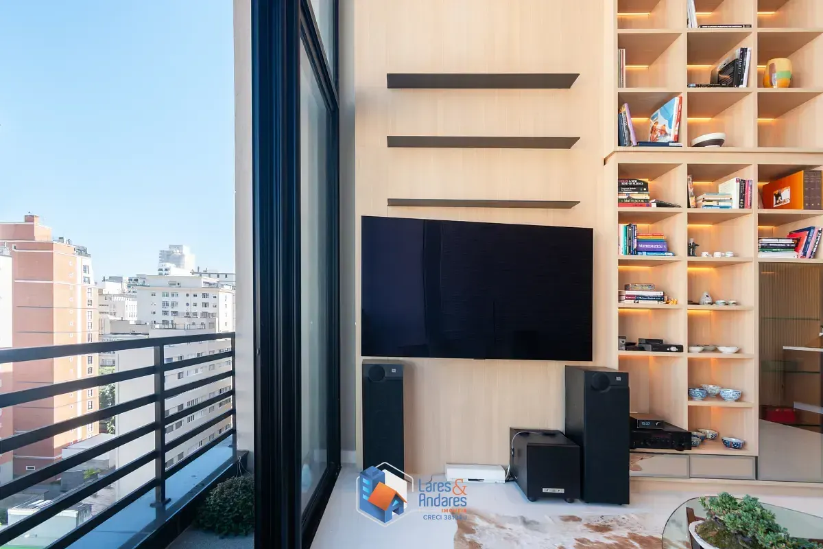 Imagem Duplex para venda em Jardim Paulista com 2 quartos, sendo 2 suítes, 108m²