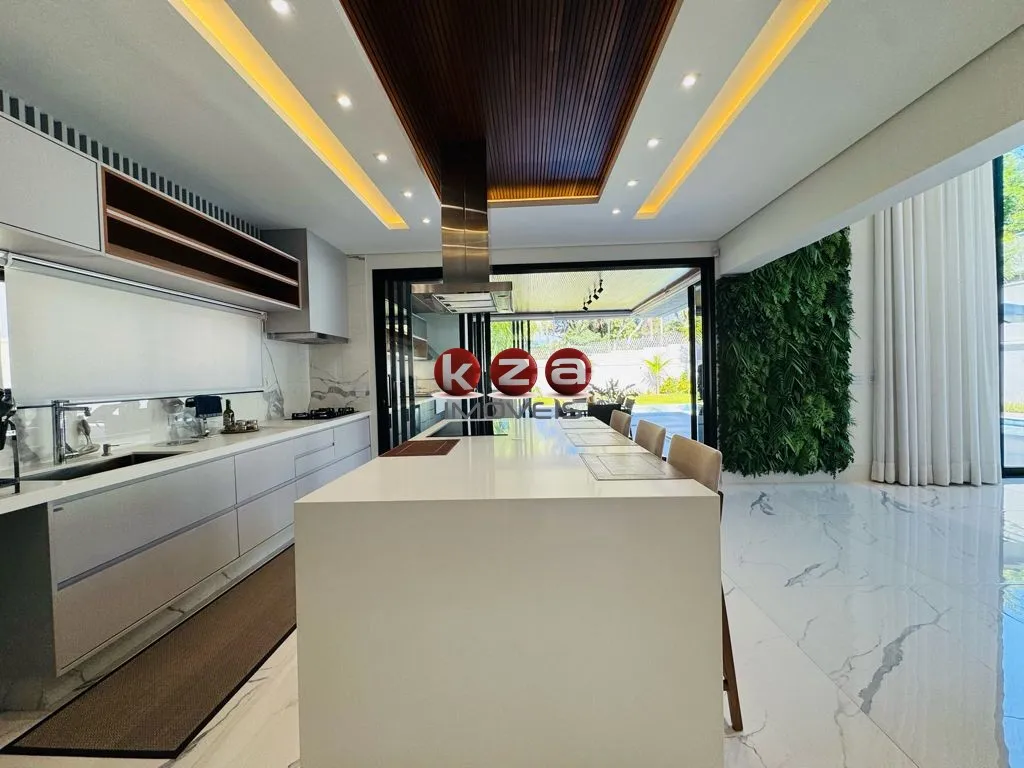Imagem Luxuosa casa em condomínio à venda em Valinhos-SP, no Condomínio Residencial Ypê Dourado: 3 quartos, 3 suítes, 3 salas, 5 banheiros, 4 vagas, 384m².