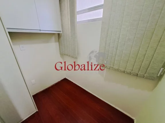 Imagem Apartamento à venda com 55m², 1 quarto, 2 banheiros, dependência, elevador e vaga coletiva or R$460.000,00 no José Menino em Santos