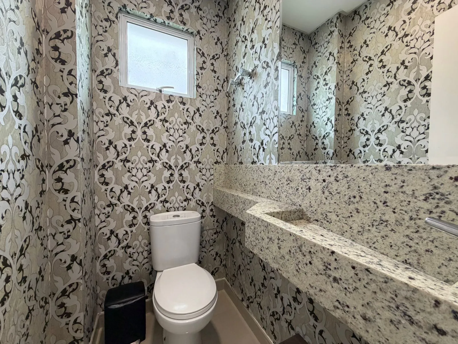 Imagem Apartamento com vista para o mar à venda com 142m2 por R$ 2.350.000,00
