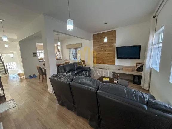 Imagem Casa Maravilhosa no Condomínio Portal da Serra – 5 Dormitórios | 2 Suítes | Ampla e Sofisticada! Se você procura espaço, conforto e segurança em um só lugar, essa é a casa perfeita para sua família!