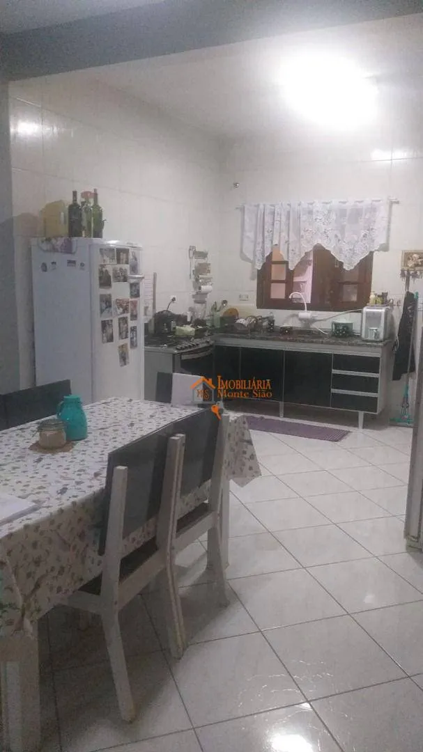 Imagem Sobrado com 2 dormitórios à venda, 146 m² por R$ 372.000,00 - Jardim Guaracy - Guarulhos/SP