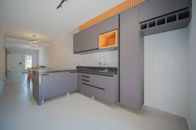 Imagem Casa 3 quartos à venda, 95 m² por R$ 680.000 - Lago dos Pássaros - Cotia/SP