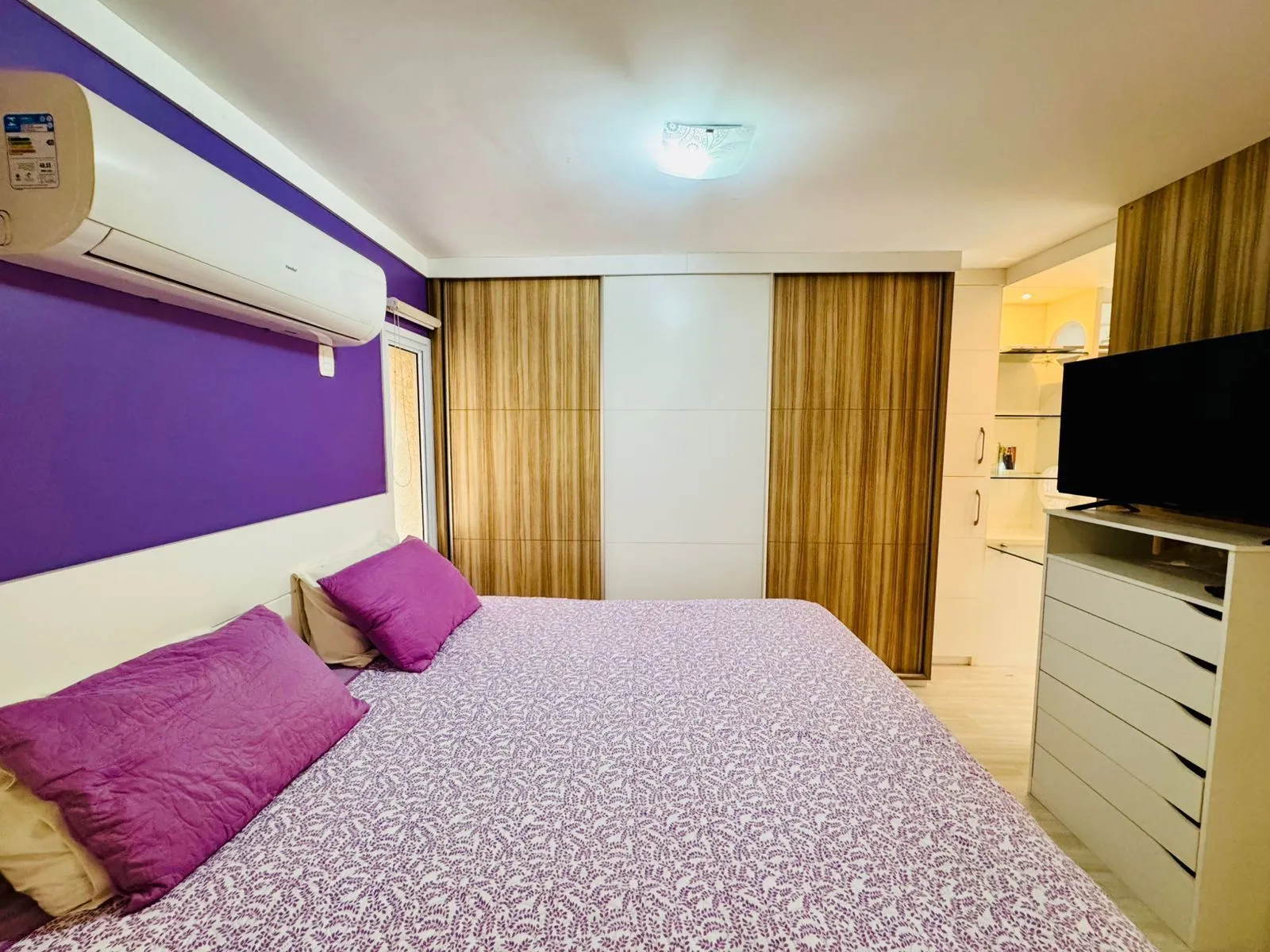 Imagem Duplex na Bela Vista, 2 dormitórios com espaço para home office, lareira e 2 vagas