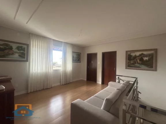 Imagem CASA COM TRES SUITES VILA CELESTE
