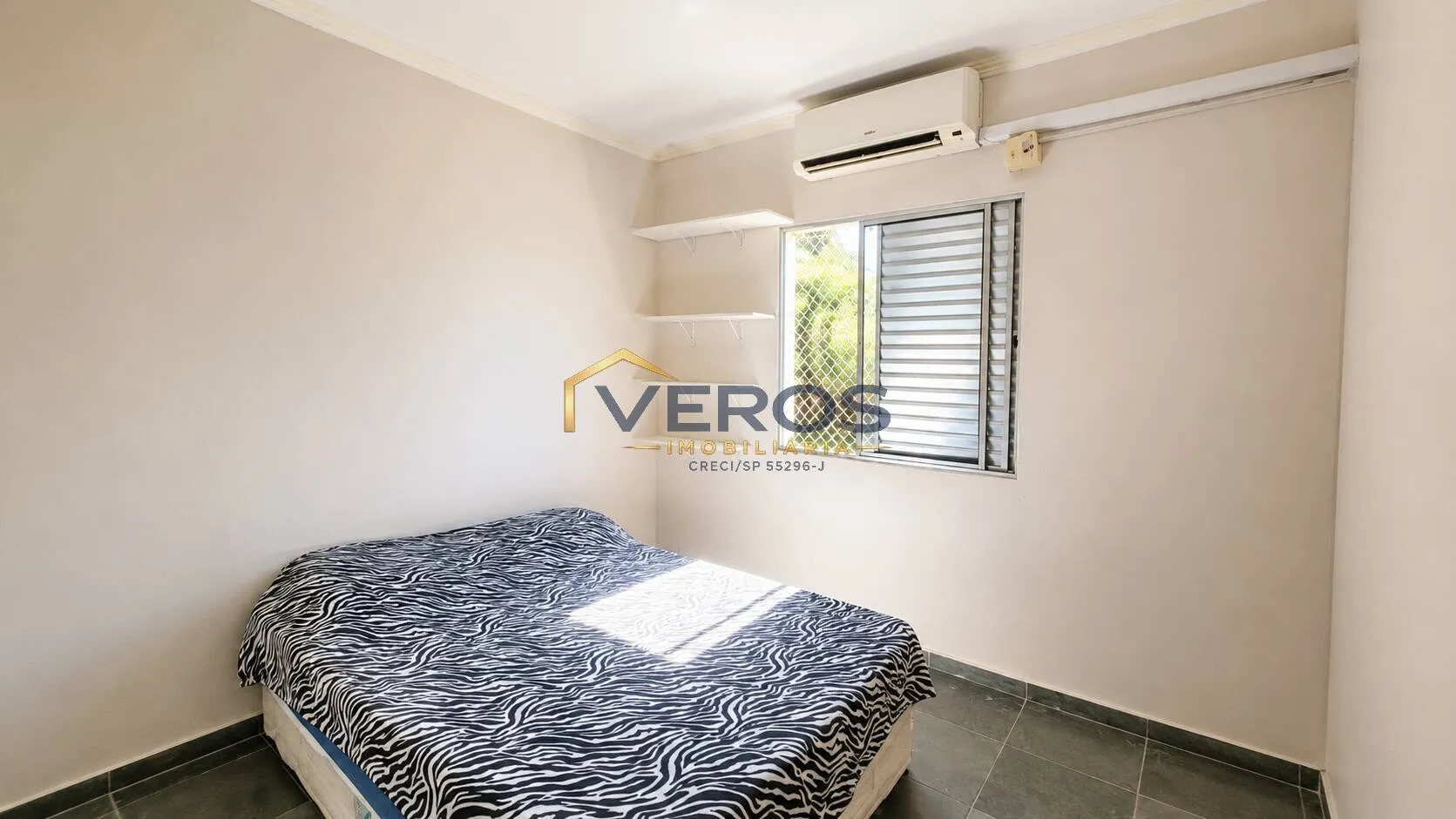 Imagem Apartamento Mobiliado à Venda 50m da Prainha | 2 Dormitórios