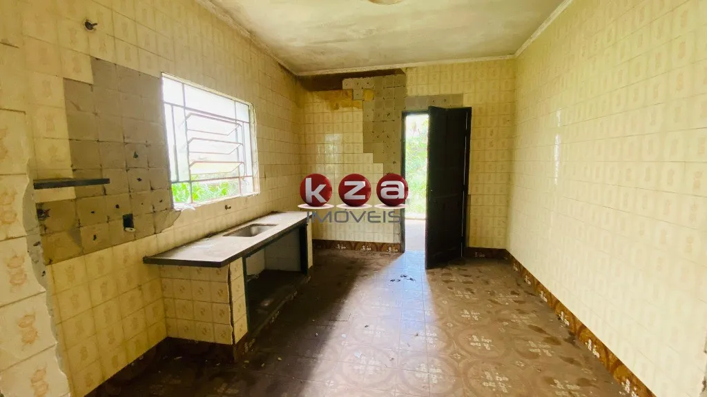 Imagem Oportunidade única: Casa comercial à venda em Valinhos-SP, Vila Papelão! 2 quartos, 1 sala, 1 banheiro, 1 vaga, 142,28m².