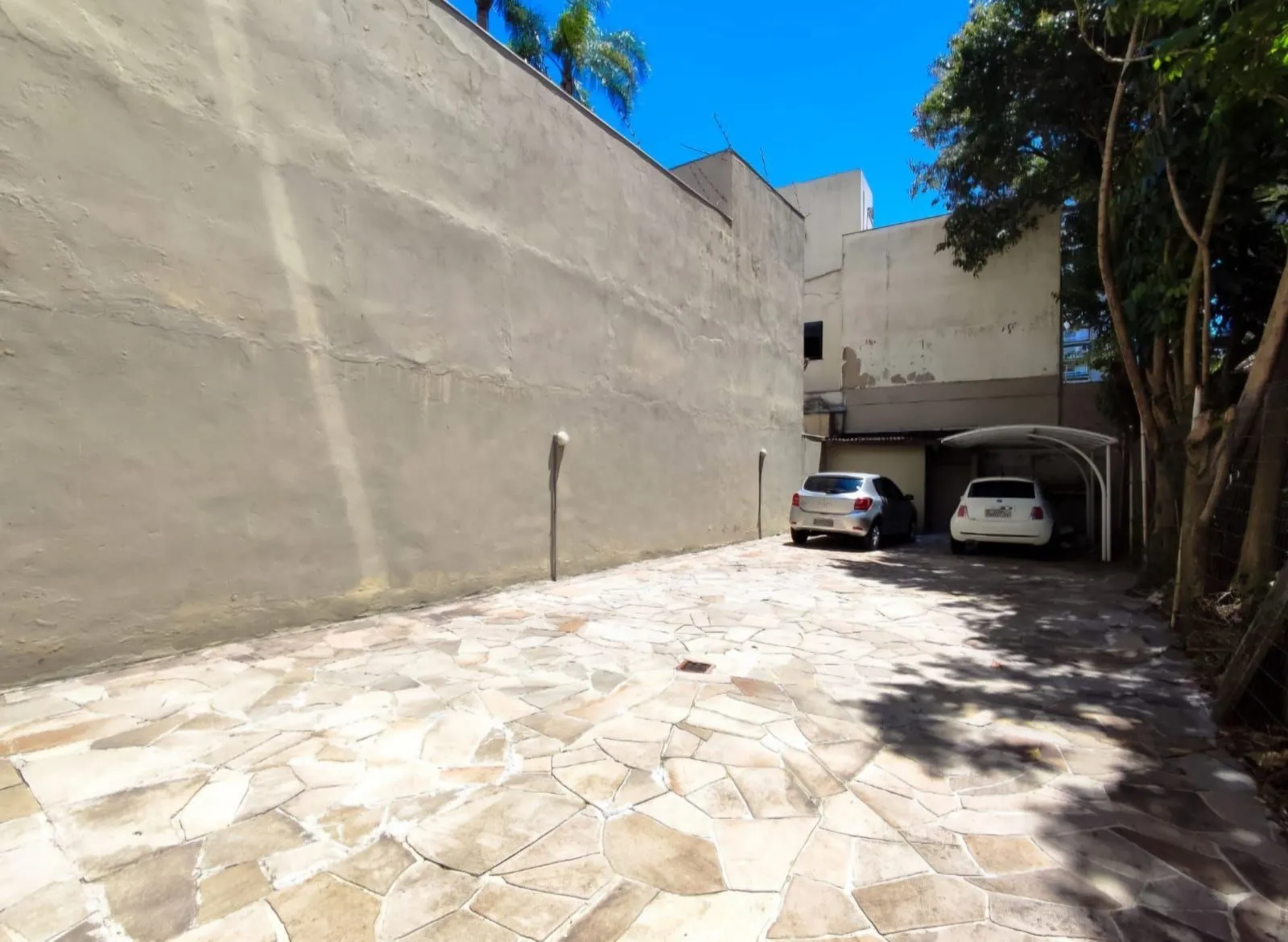 Imagem Cobertura Duplex Reformada com 115m² no Bairro Auxiliadora