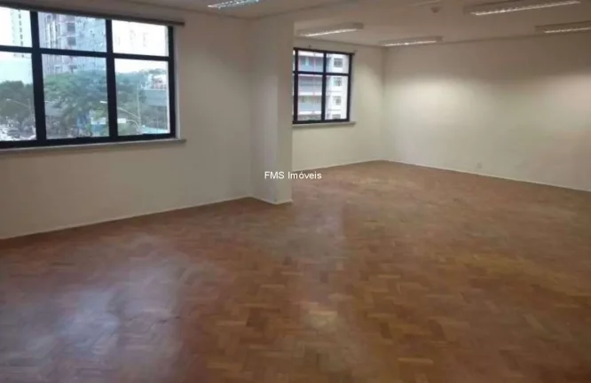 Imagem Conjunto comercial com 389m2 na Av. Paulista.