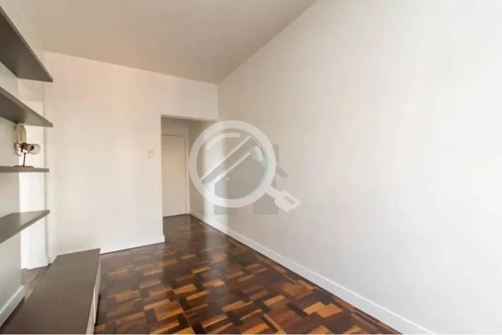Imagem Ótimo apartamento de frente com sacada, sala com lareira e ar condicionado, dormitório com móveis...