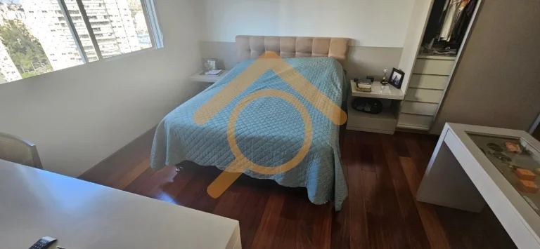 Imagem Apartamento de luxo no Condomínio Domínio Marajoara: 3 quartos, 3 suítes, 2 salas, 5 banheiros, 3 vagas, 190m² em SP. Venha conferir!