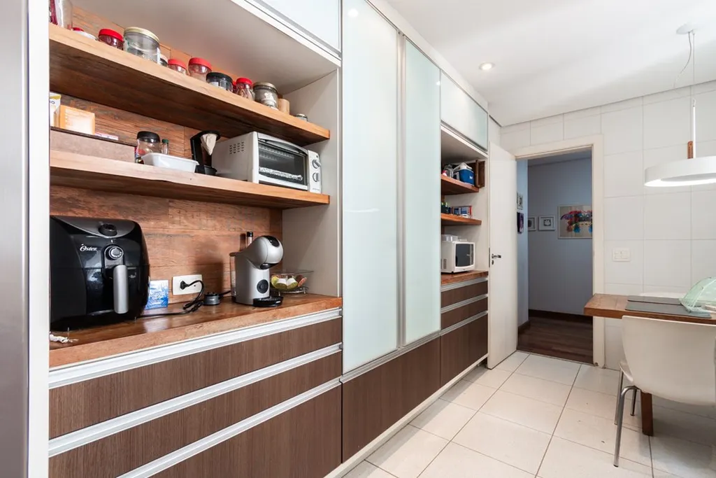Imagem Apartamento à venda em São Paulo, Campo Belo, com 4 quartos, 216m2
