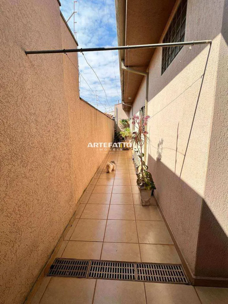 Imagem Casa à venda em Franca, Parque João Leite, com 3 quartos, 180m2