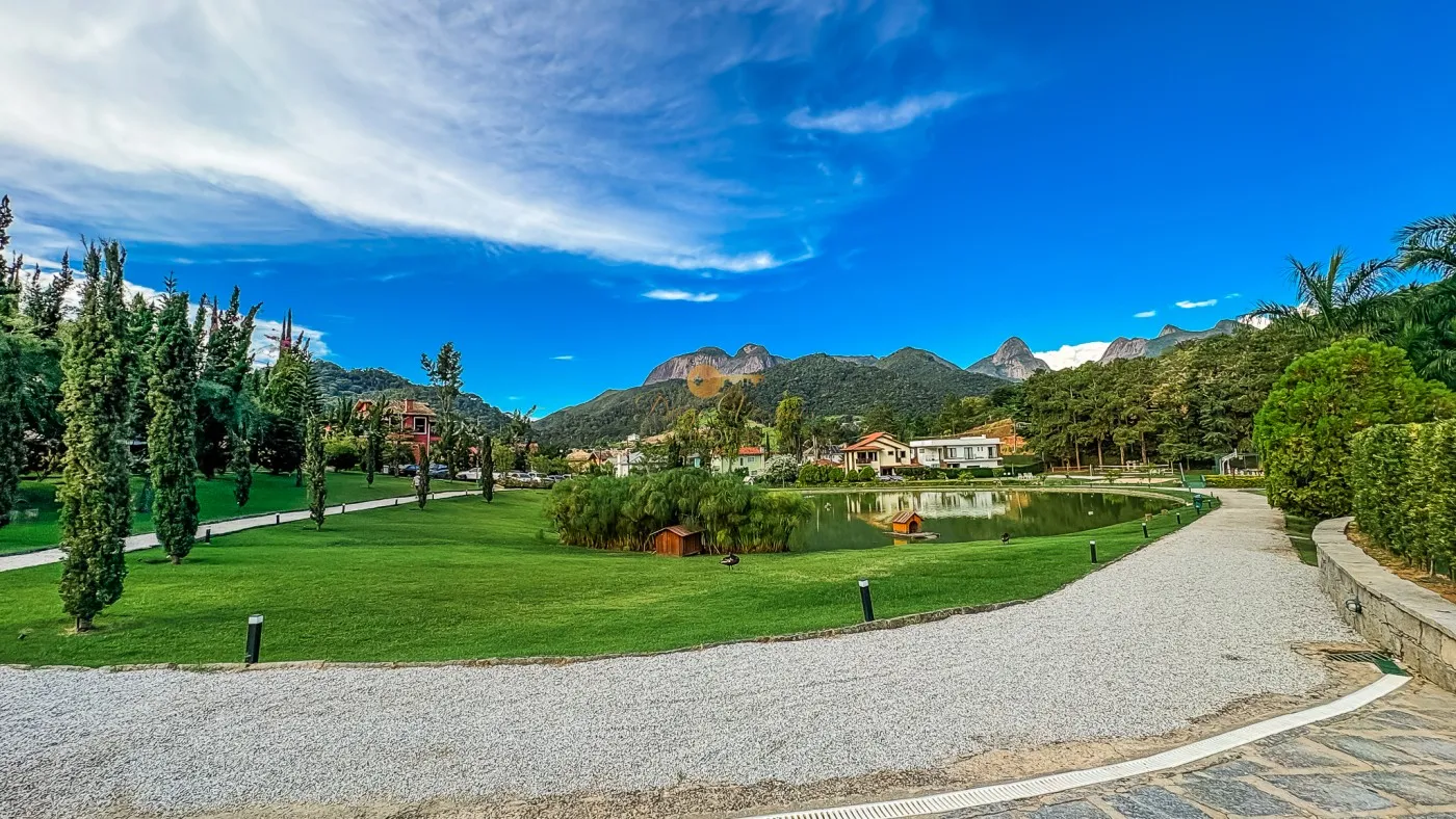Imagem Terreno em Condomínio para Venda em Teresópolis / RJ no bairro Vargem Grande