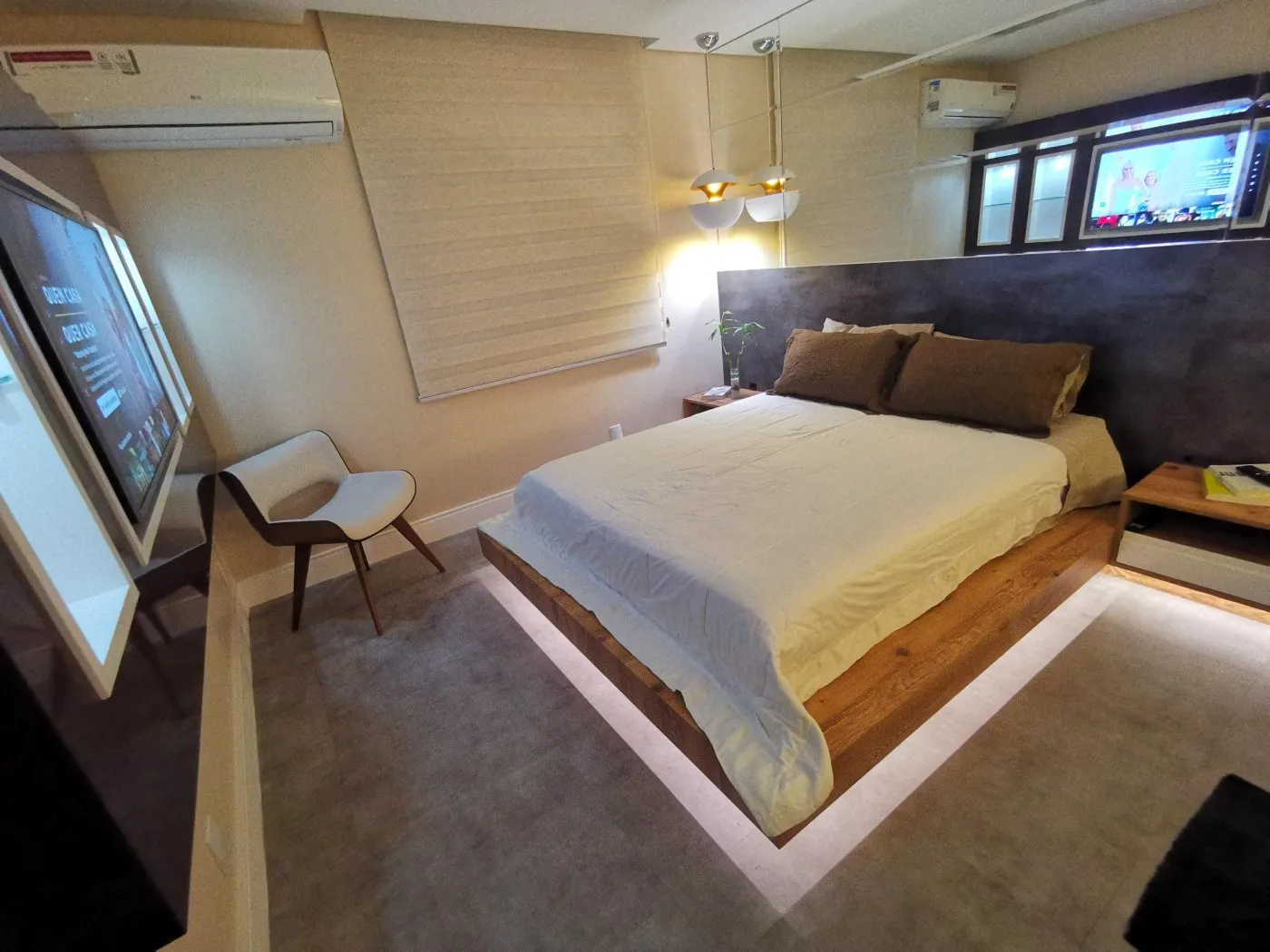 Imagem A Mais Assertiva Inteligência Imobiliária vende;  Belíssimo apartamento mobiliado  02 dormitó...