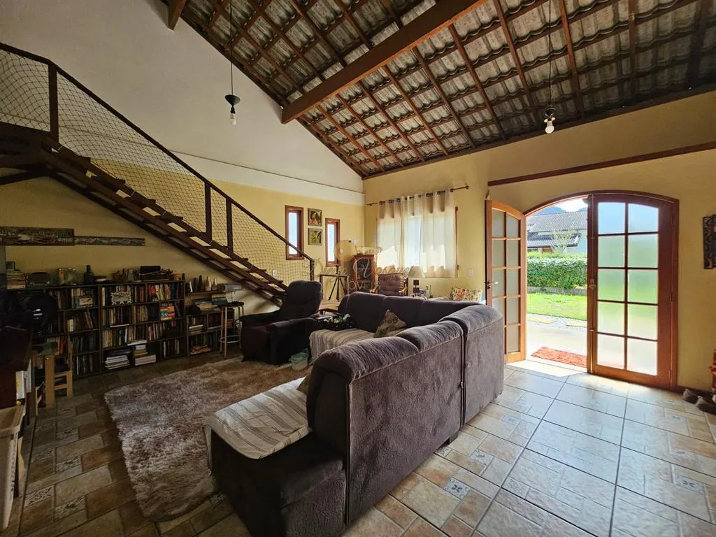 Imagem Casa em Condomínio para Venda em Teresópolis / RJ no bairro Vargem Grande