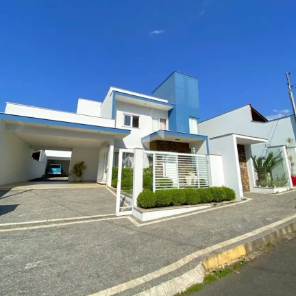 Foto do imóvel Casa | Amizade (Lot. Versalhes II) | 4 quartos (2 suítes) | 327m²