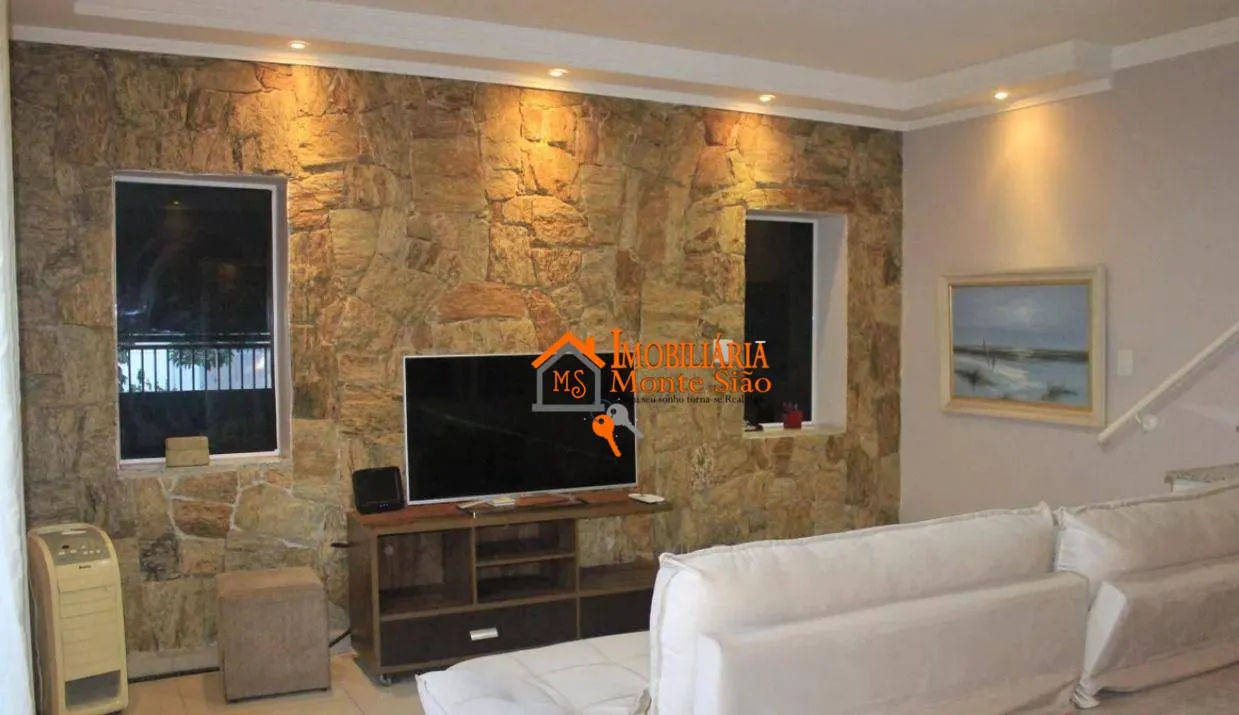Foto do imóvel Sobrado com 3 dormitórios à venda, 238 m² por R$ 690.000,00 - Jardim Vila Galvão - Guarulhos/SP
